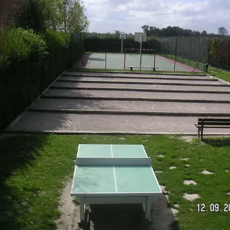 营地 Camping De La Motte 4*