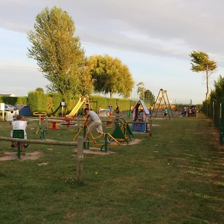 Campsite Camping De La Motte 4*