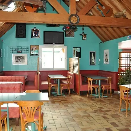 Campsite Camping De La Motte