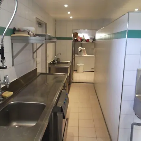 Camping De La Motte 4*